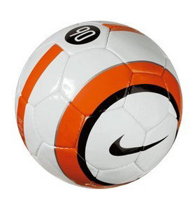 Voetballen met opdruk of logo