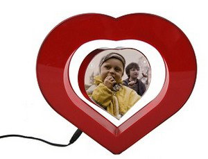 Floating photo frames