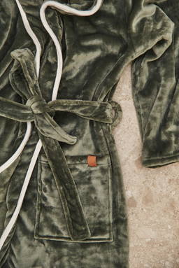 VINGA Louis luxe pluche RPET badjas maat S/M