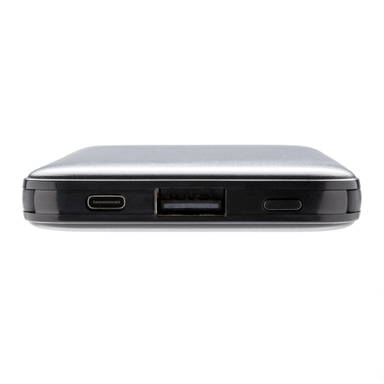 5.000 mAh zakformaat powerbank met geïntegreerde kabels