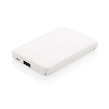 5.000 mAh zakformaat powerbank met geïntegreerde kabels