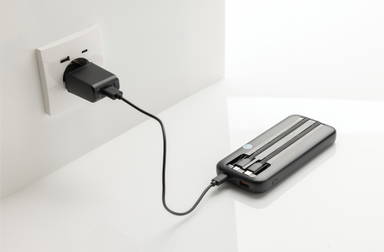 Turbopack RCS rplastic powerbank 10.000 ingebouwde kabels