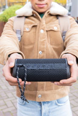 Urban Vitamin Berkeley IPX7 draadloze 10W luidspreker