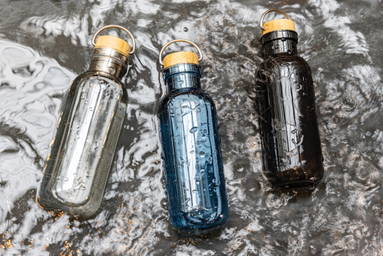 RCS recycled PET fles met bamboe deksel en handvat