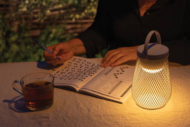 Aurora RCS gerecyclede plastic USB-oplaadbare tafellamp