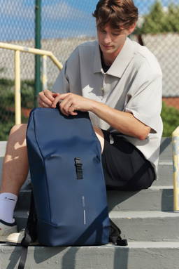 Urban water-resistant flap-top rugzak