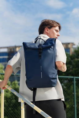 Urban water-resistant flap-top rugzak