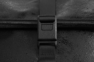 Urban water-resistant flap-top rugzak