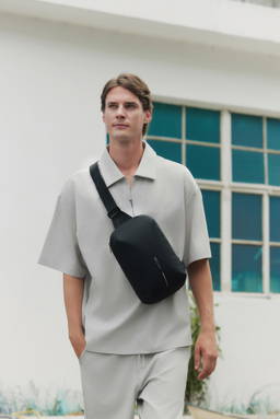 Urban water-resistant expandable sling