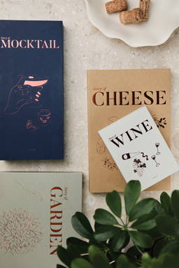 VINGA Story of cheese gift box