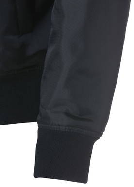 Clique Bomber 020955