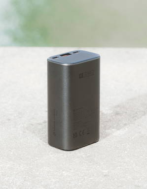 Urban Vitamin Campbell 55W 10.000 mAh zakformaat powerbank