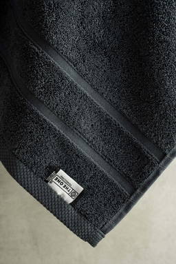 Ultra Deluxe Handtuch | 50 x 100 cm | 675 gr/m2 - Anthrazit