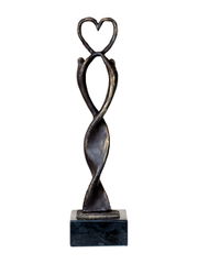 Love sculpture “The heart in the right place”