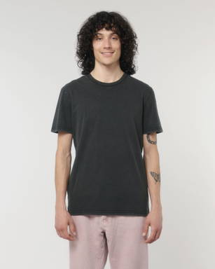 Camiseta Stanley/Stella Crafter Vintage - G. teñido de negro