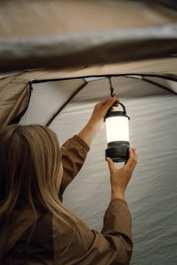 Nordic Drift Everest RCS campinglantaarn met handdynamo