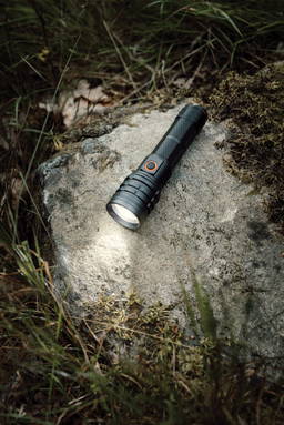 Nordic Drift Everest RCS krachtige zaklamp dubbele batterij